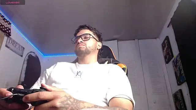 Chrys_harris77 live sex cam