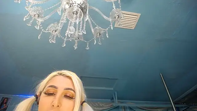 ADRIANNA_FOX live sex cam