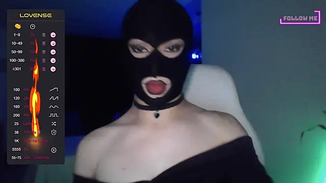 Bigfemblue live sex cam