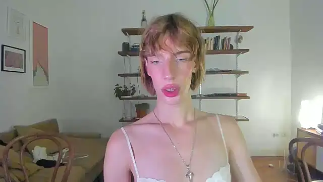 AliceSnowCatt live sex cam