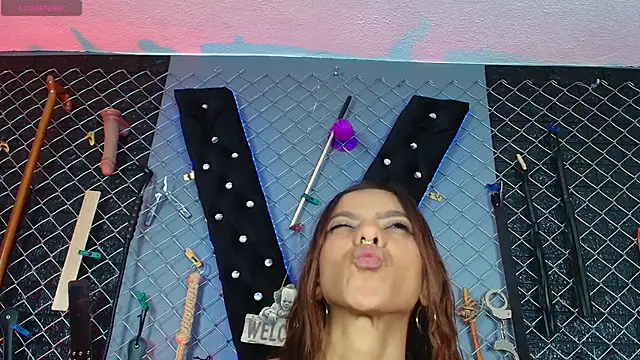 Warick_and_Aria_bdsm_ live sex cam