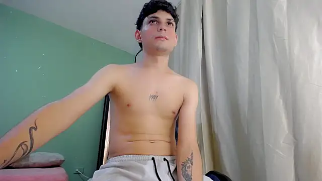 dilan_hott_ live sex cam