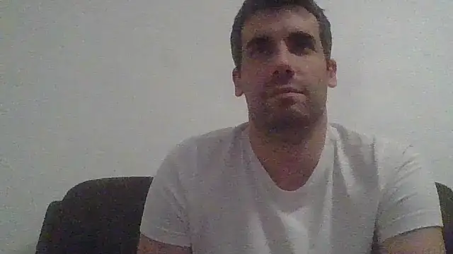 JulioIsHere4you live sex cam