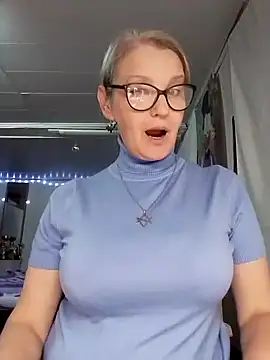 irinamaux live sex cam