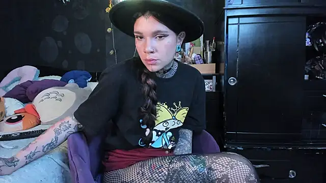 Lilmarieee live sex cam