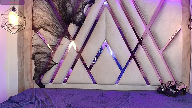 Lilith_curvy live sex cam