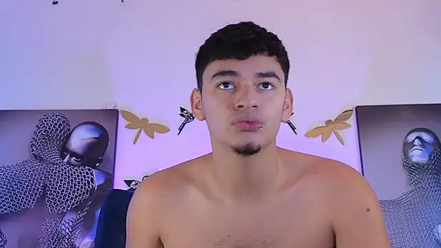 VikoHands's Stripchat show and profile