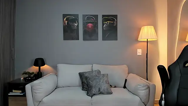 ApoloMakris live sex cam