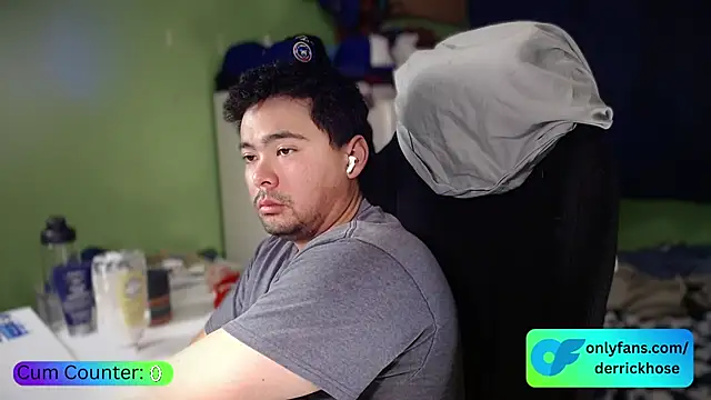 DerrickHose live sex cam