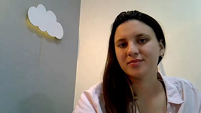 KiraHoney live sex cam