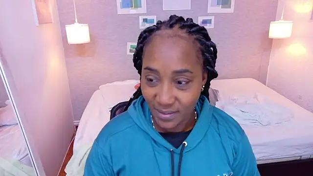 kiara_evanss live sex cam