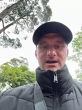 _DownUnderFit_ live sex cam