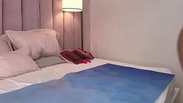 HallyBans live sex cam