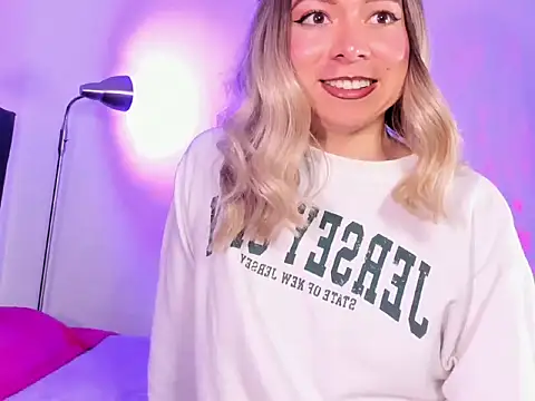 victoria_qq live sex cam