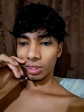 tyler_wolf1_ live sex cam