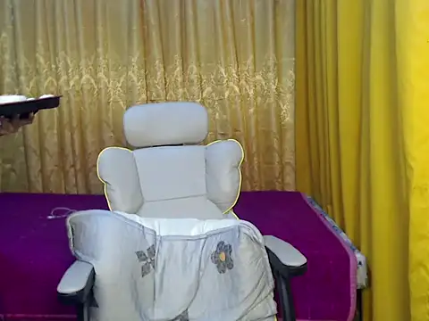 Amazingcums live sex cam