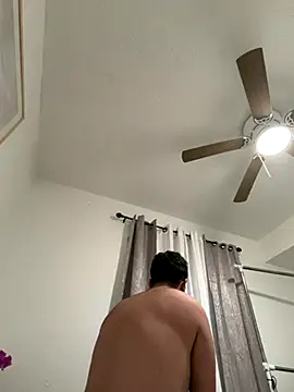 elwhite1996 live sex cam