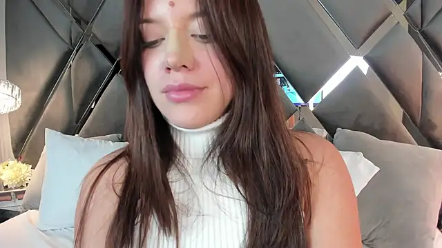 emperatriz_reyes live sex cam