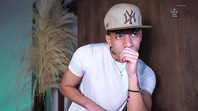 Josep_Davies live sex cam