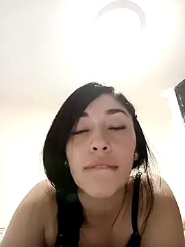 AbbyLewiis live sex cam