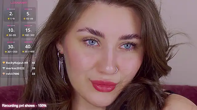 KiraBarlows live sex cam