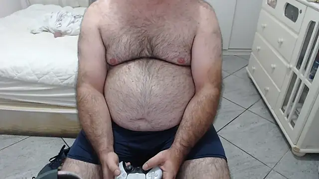 MysterBearMG live sex cam