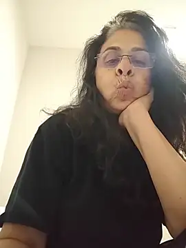 NakedMILFx live sex cam