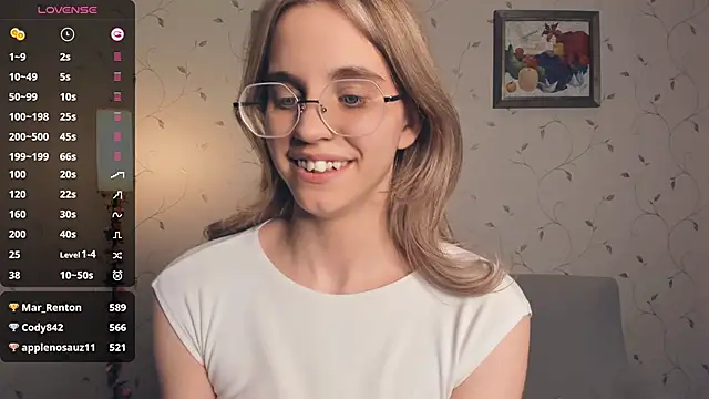 JoanBaggott live sex cam