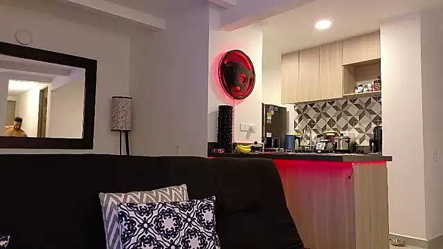 tony_muscle's cam snapshot