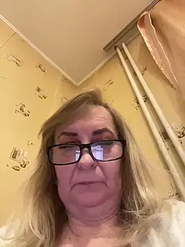 Irina2909@xh live sex cam