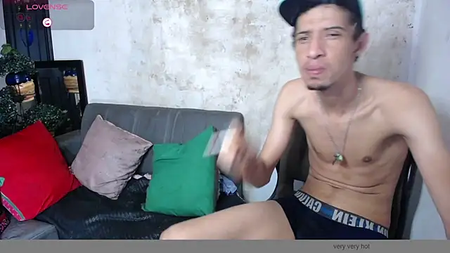 master_and_sumisse live sex cam