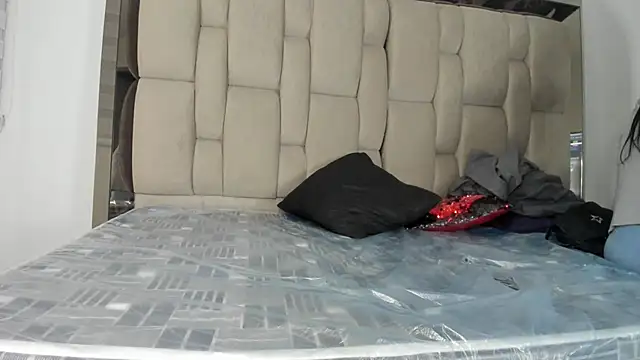 Mollyxketa1_ live sex cam