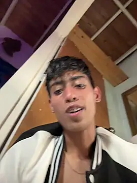 Mauuu18 live sex cam