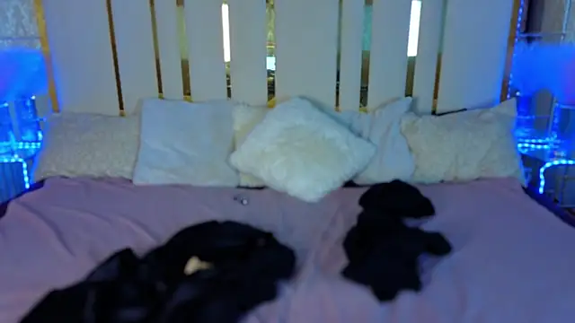 Daisy_Delight live sex cam