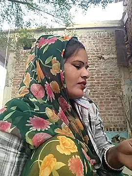 Sexi_shivani live sex cam