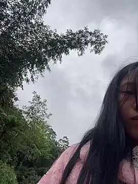 LylyOx9 live sex cam