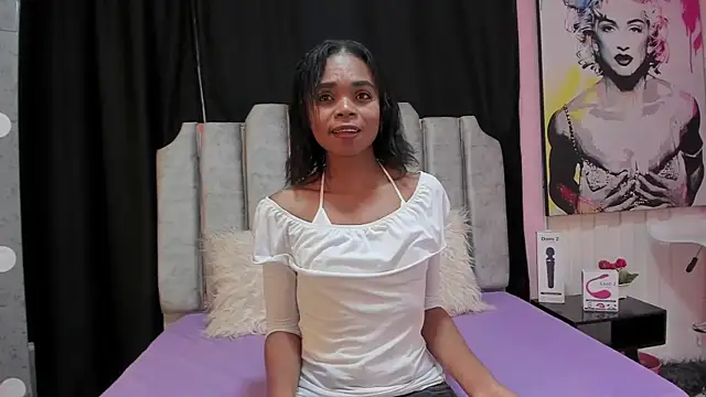 Gletty_noa live sex cam