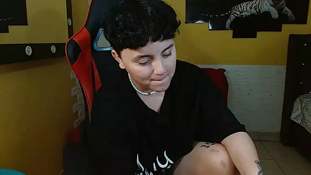 isabeautyx19's Stripchat show and profile