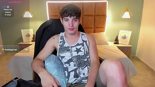 AlejooTwink live sex cam