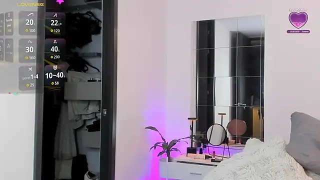 sammanthalove's Stripchat show and profile