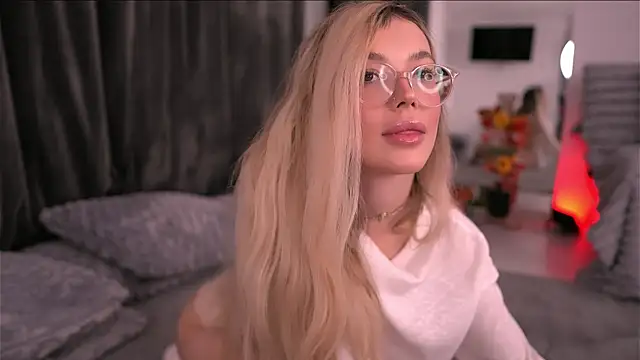 KylieJoyce live sex cam