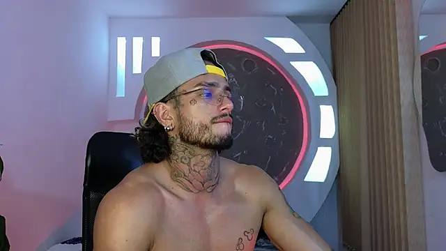 Alanrodgers live sex cam