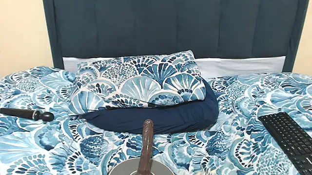 kittykhloe22 live sex cam