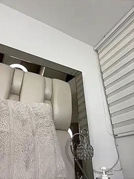 ALISSON_FOXXX1 live sex cam