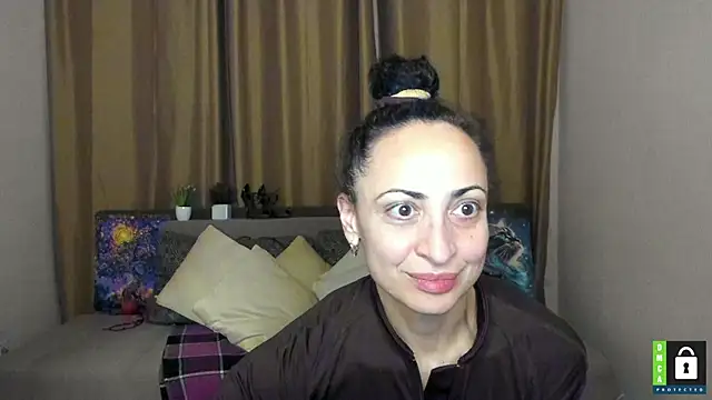 Arianasweety23 live sex cam