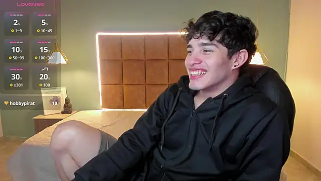 AlejooTwink live sex cam