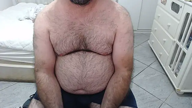 MysterBearMG live sex cam