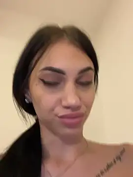 ilariea_girl live sex cam