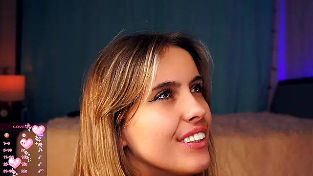 FannyHewson live sex cam