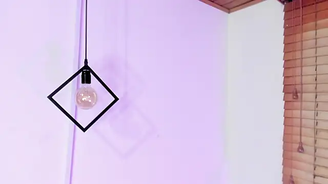 GENNESIS_LOVE's Stripchat show and profile